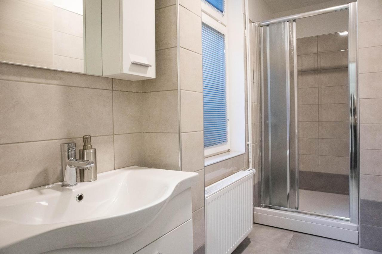 Jantar Apartmaji Novo Mesto Luaran gambar