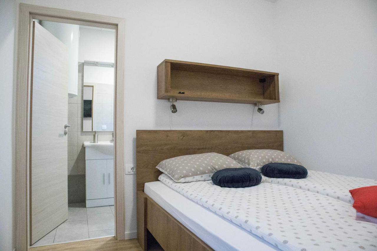 Jantar Apartmaji Novo Mesto Luaran gambar